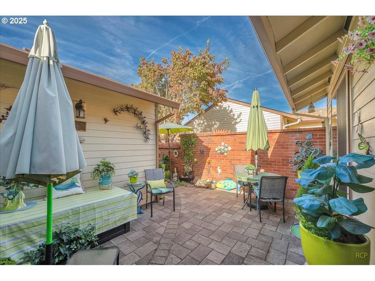 Portland, OR 97224,10290 SW GREENLEAF TER