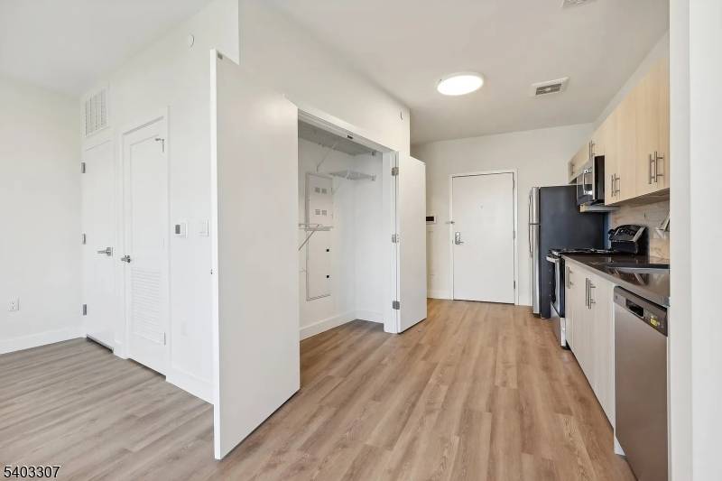 City Of Orange Twp., NJ 07050,49 S Day Street #302