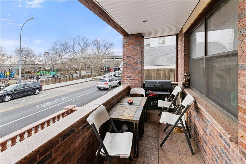 Brooklyn, NY 11209,9424 Fort Hamilton Pkwy