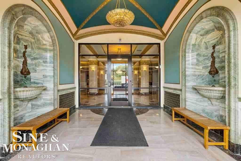 Detroit, MI 48202,15 E Kirby ST