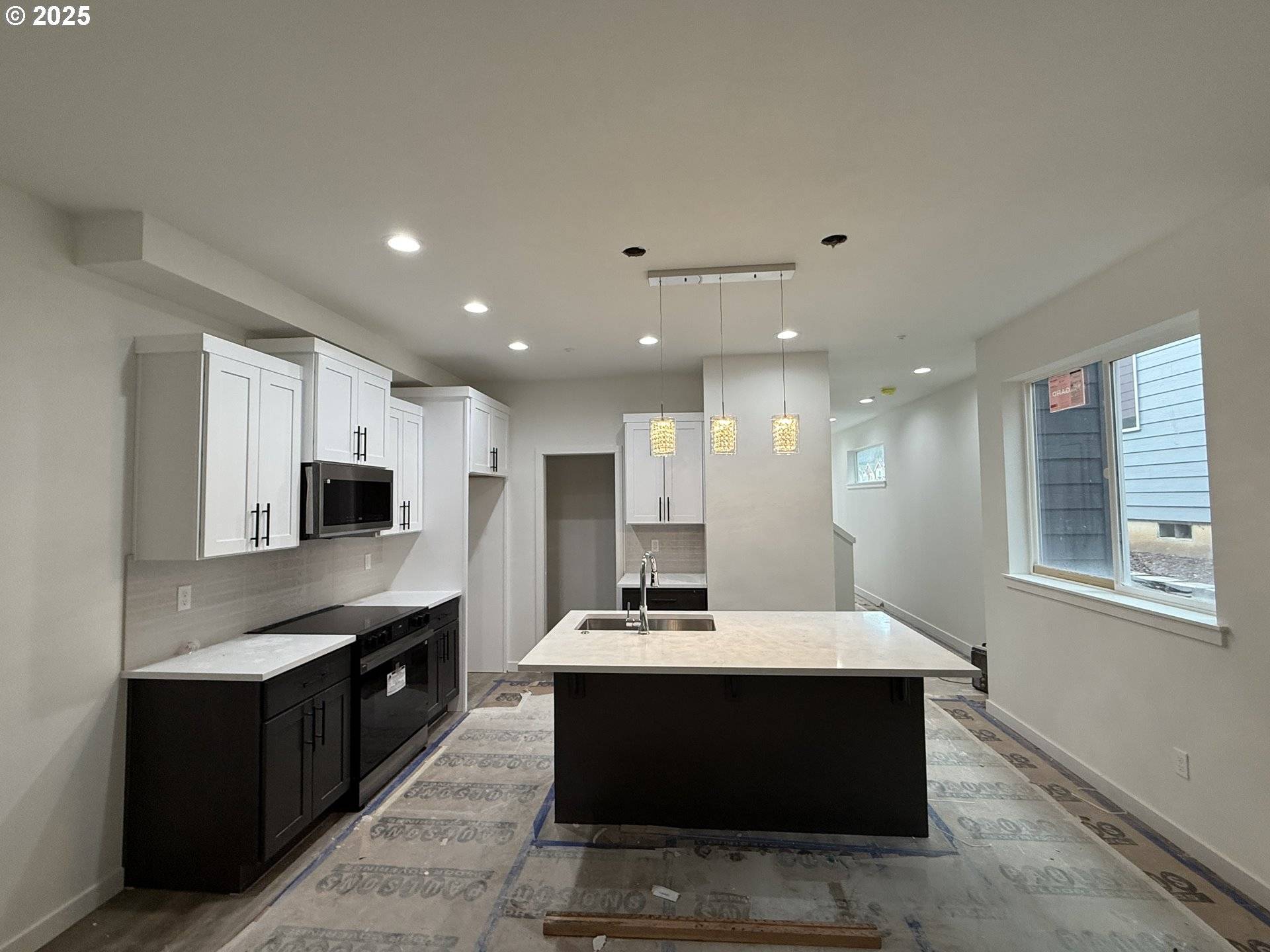 Gresham, OR 97030,272 NW MAWRCREST AVE