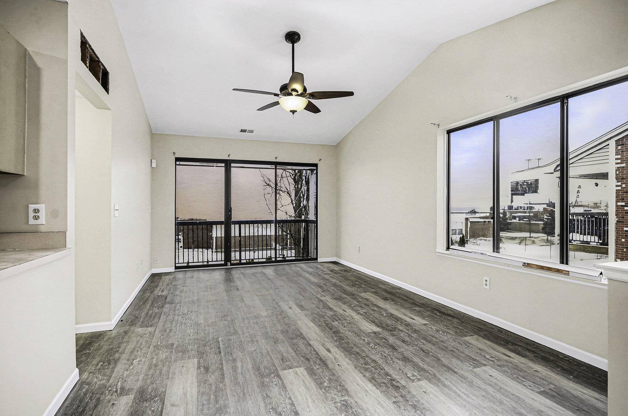 Roseville, MI 48066,30657 Hidden Pines LN