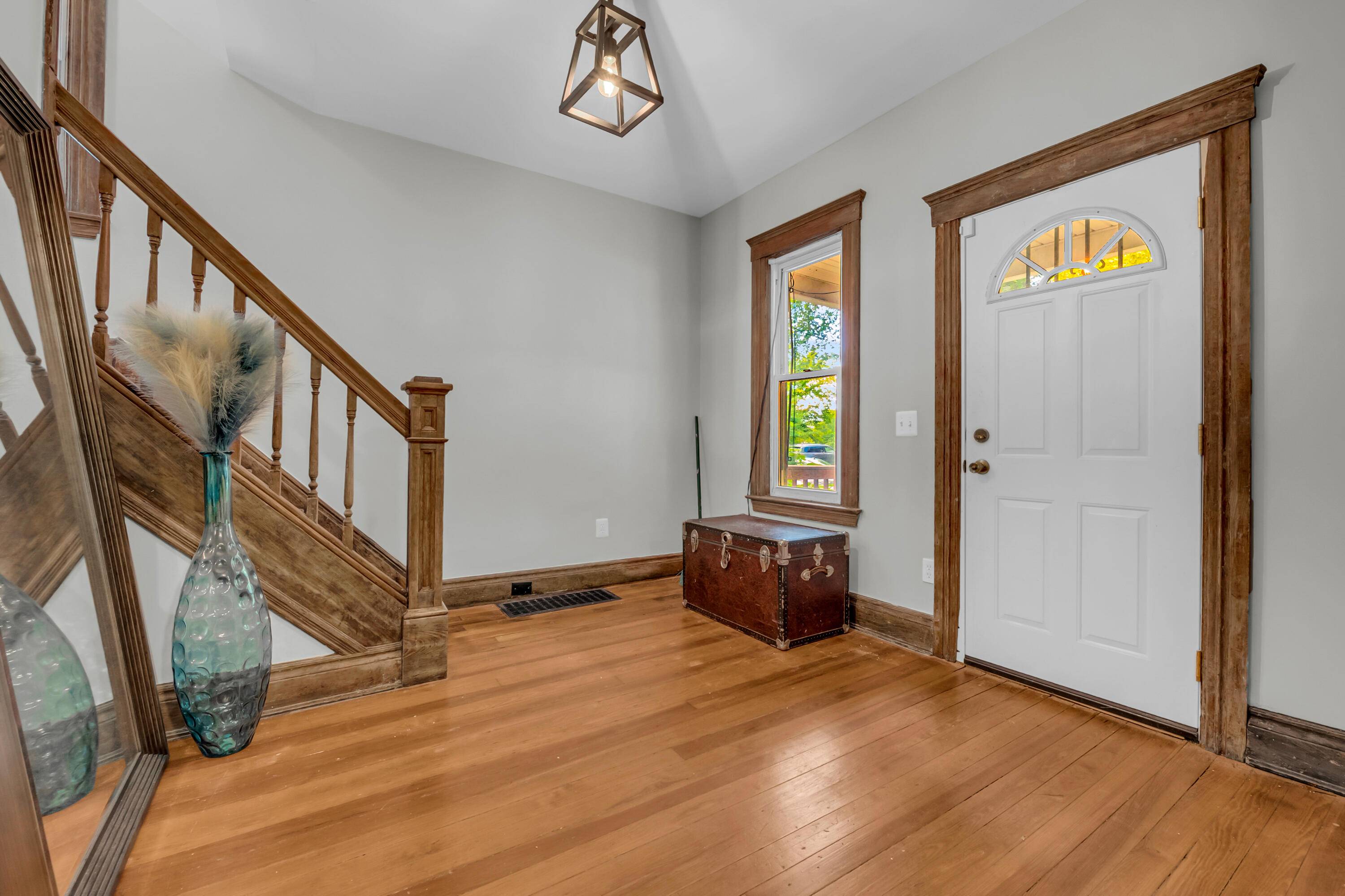 Detroit, MI 48214,2270 Parker ST