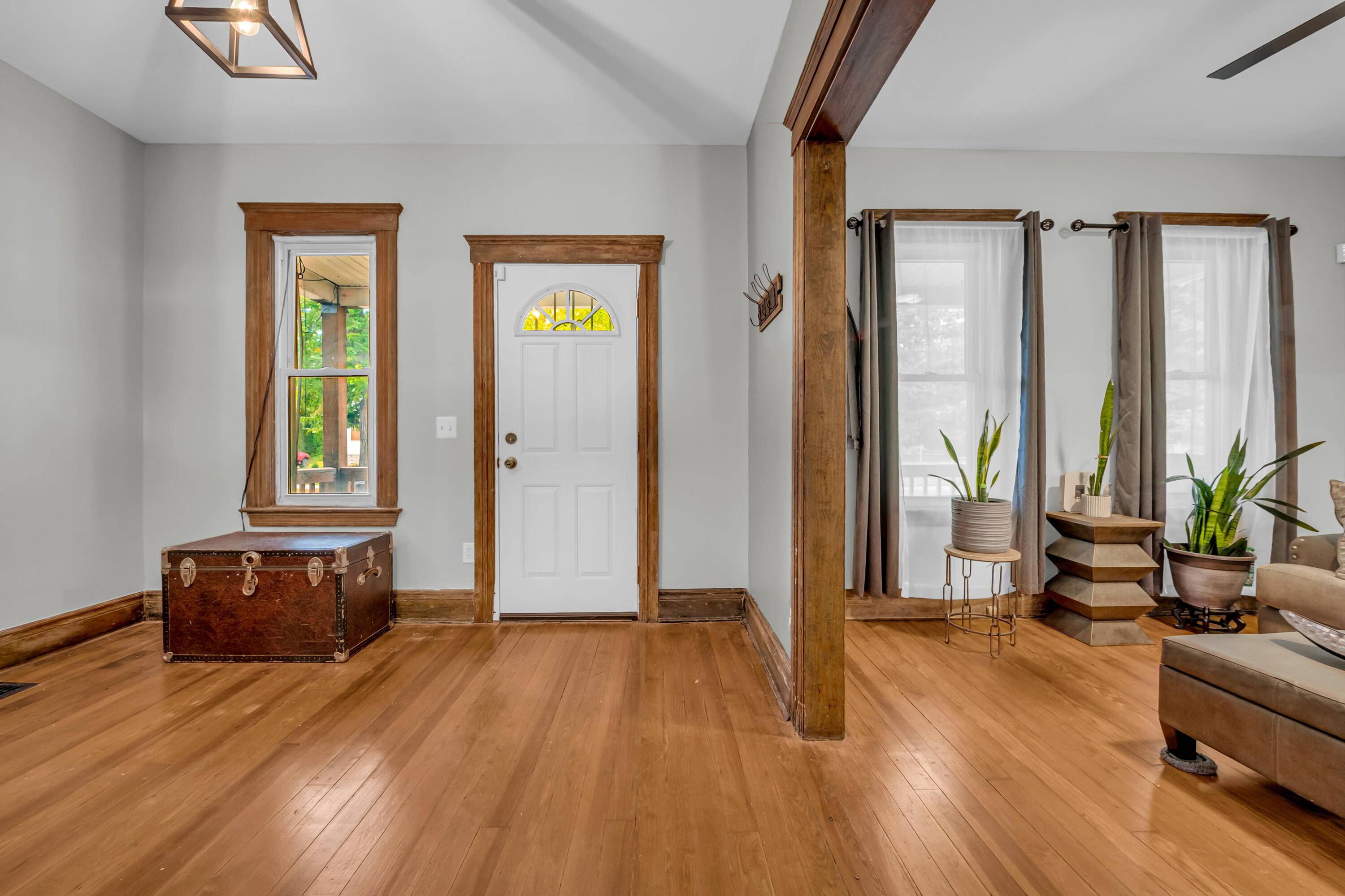 Detroit, MI 48214,2270 Parker ST