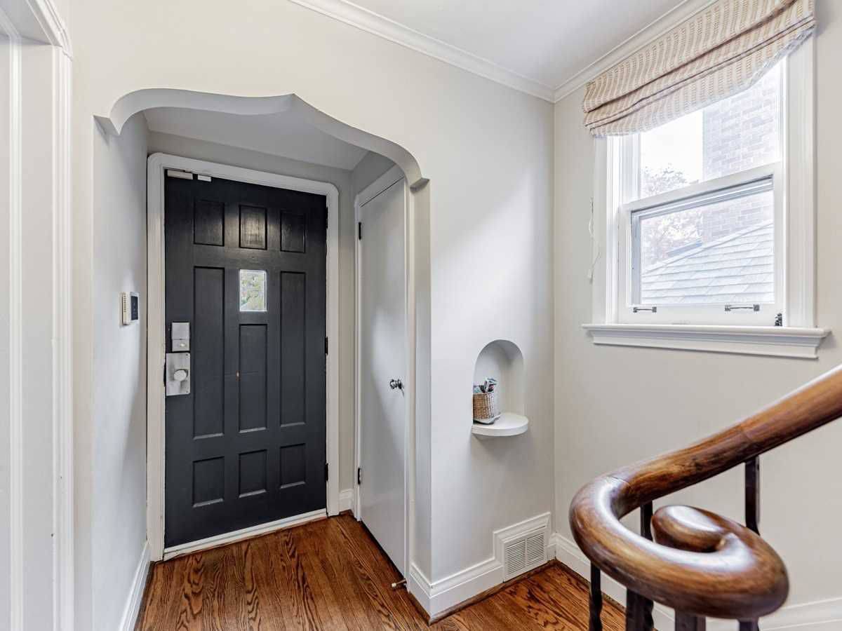 Toronto C11, ON M4G 2V3,29 Glenvale BLVD