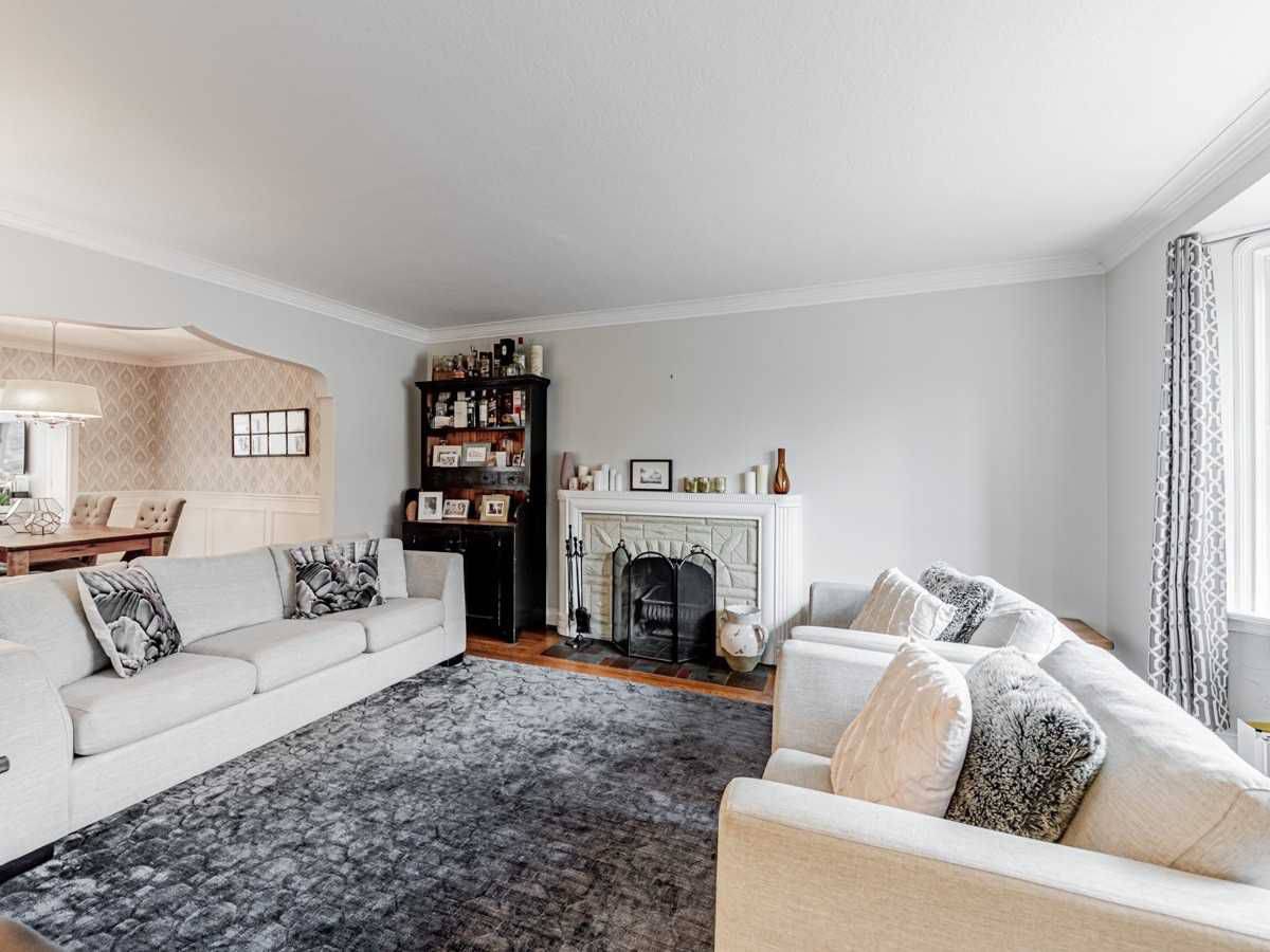 Toronto C11, ON M4G 2V3,29 Glenvale BLVD