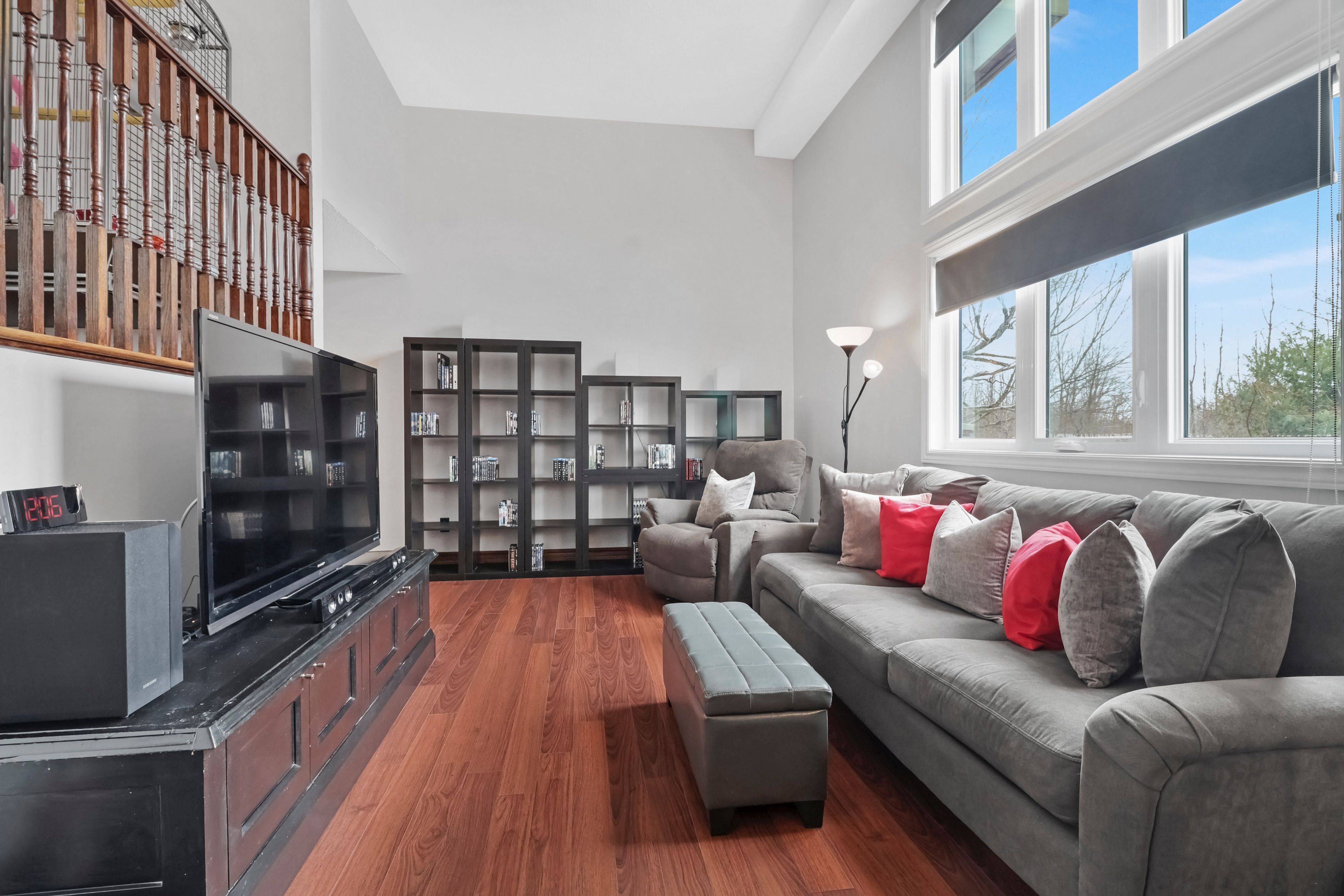 Hunt Club - Windsor Park Village And Area, ON K1V 9T3,3205 Uplands DR