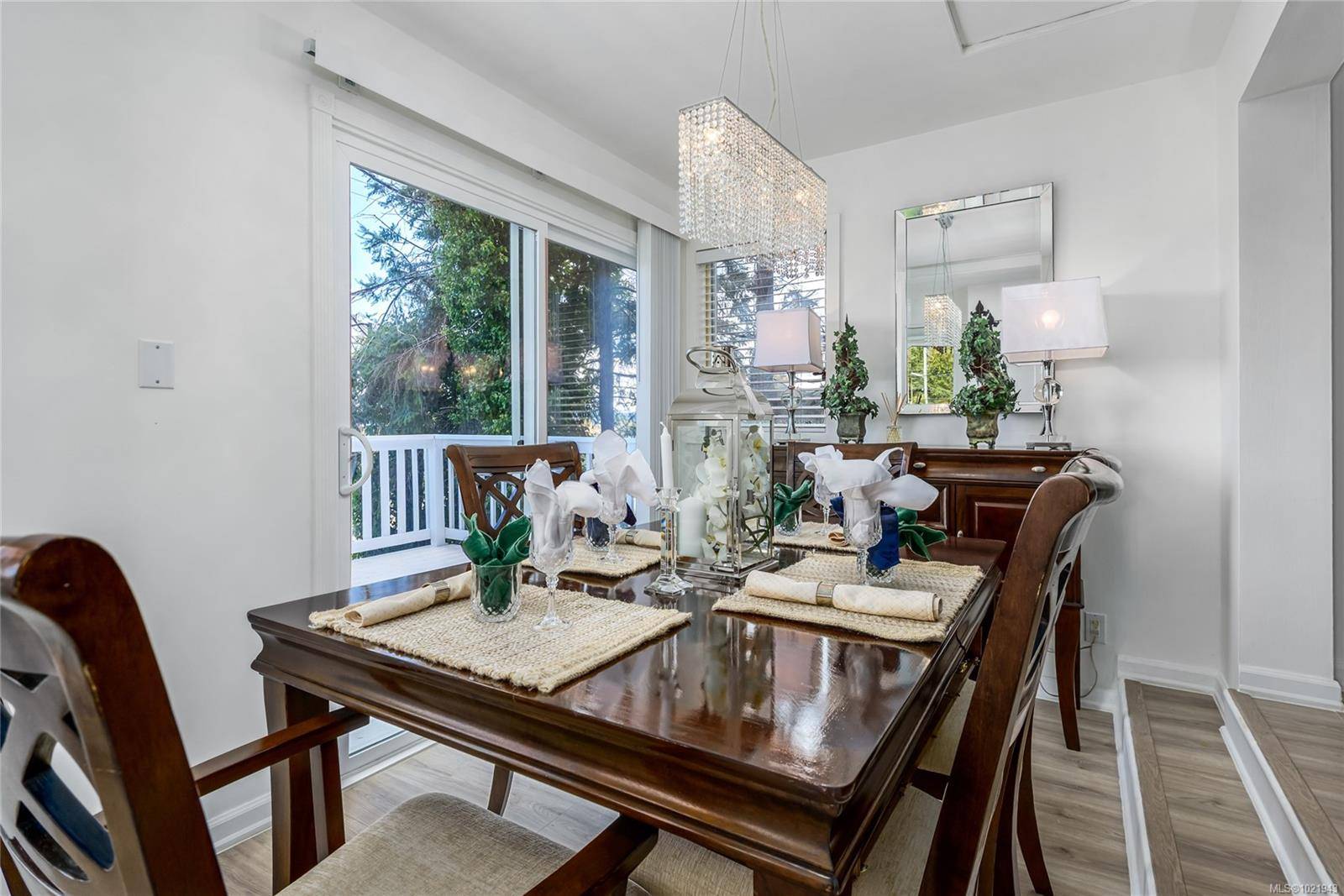 Union Bay, BC V0R 3B0,5429 Island Hwy