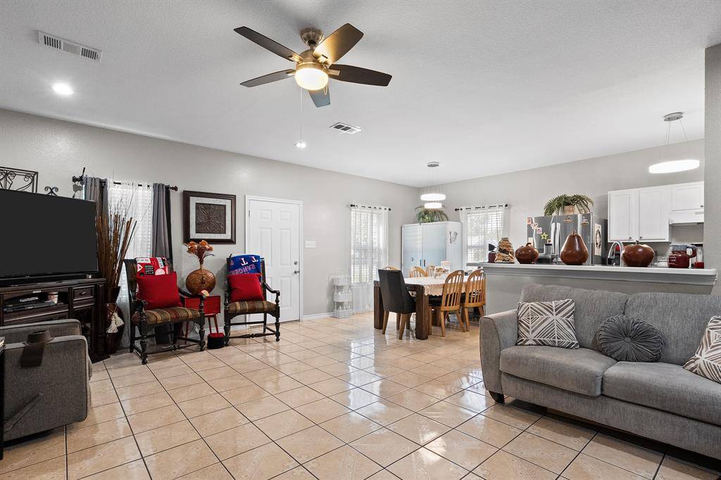 Dallas, TX 75228,10015 Santa Garza Drive