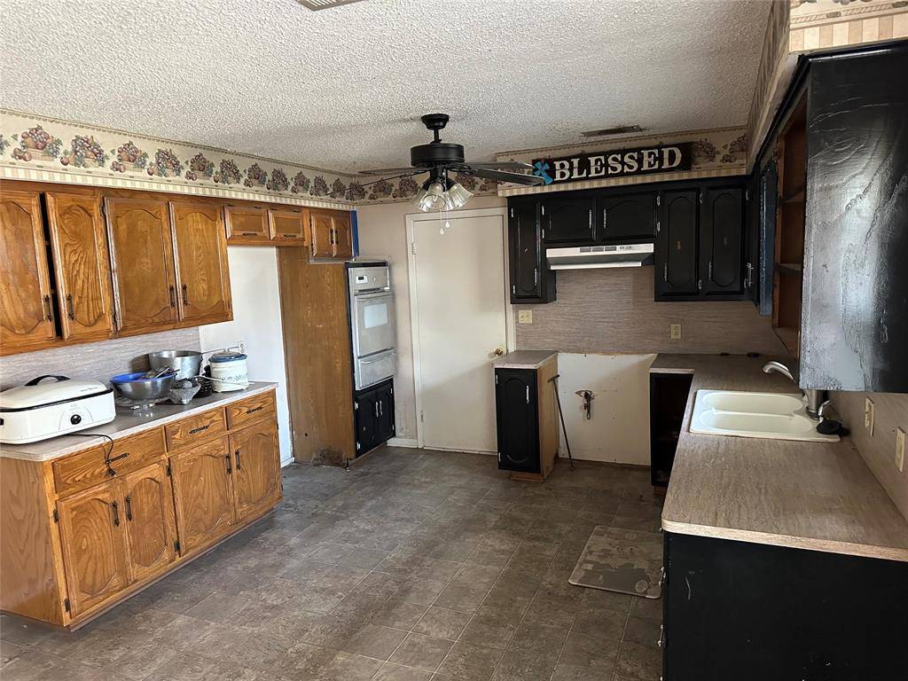 Robinson, TX 76706,140 Brewster Street