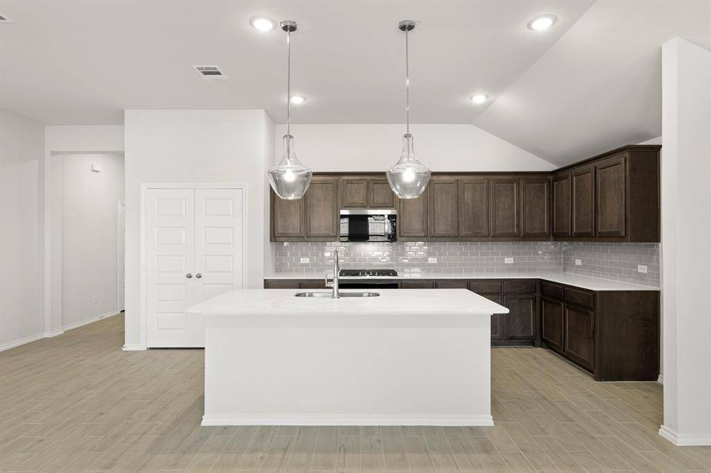 Terrell, TX 75160,116 Coyote Circle