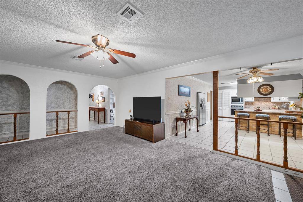 Lorena, TX 76655,112 David Reese Drive