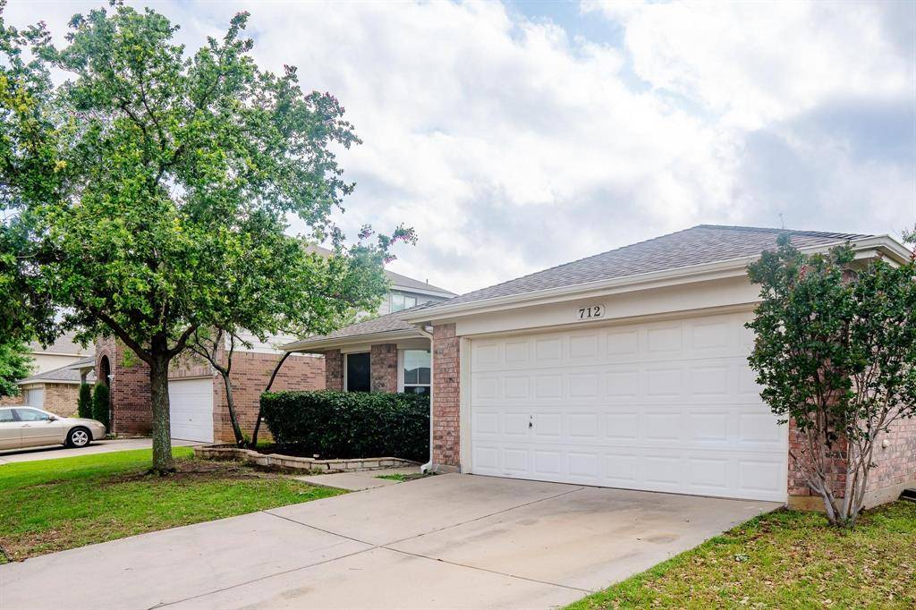 Cross Roads, TX 76227,712 Corral Street