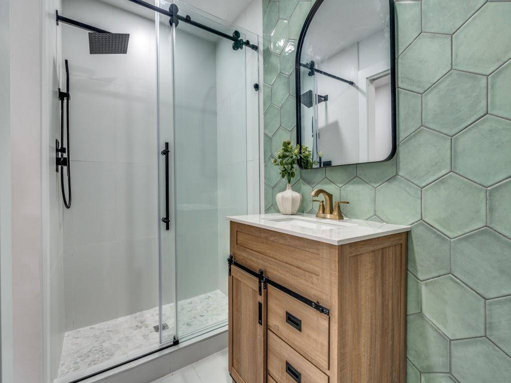 Dallas, TX 75238,10436 Royalwood Drive