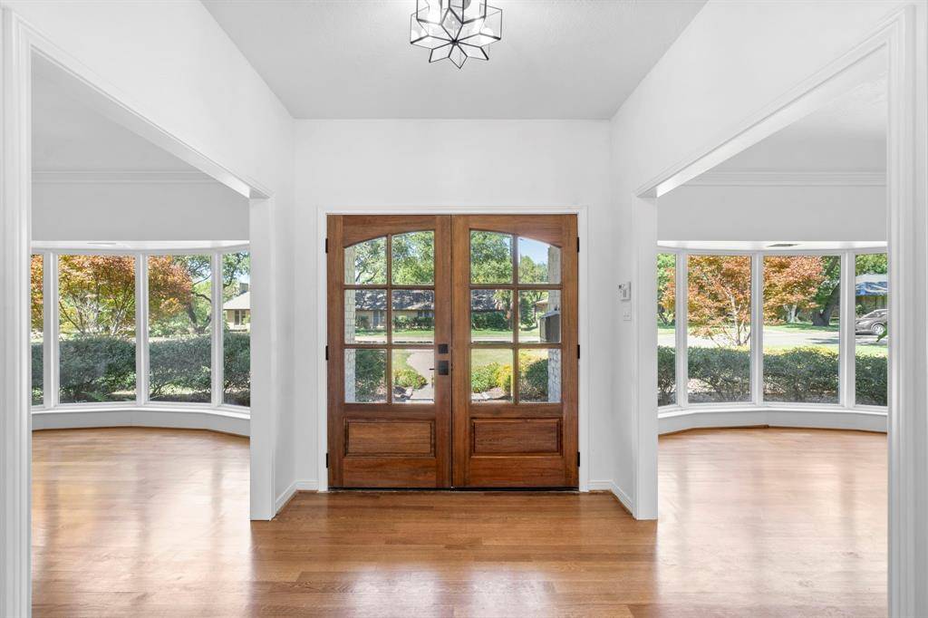 Dallas, TX 75229,3940 Shady Hill Drive