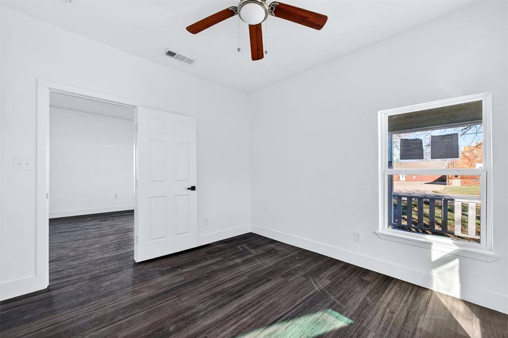 Sherman, TX 75090,710 E Lamar Street