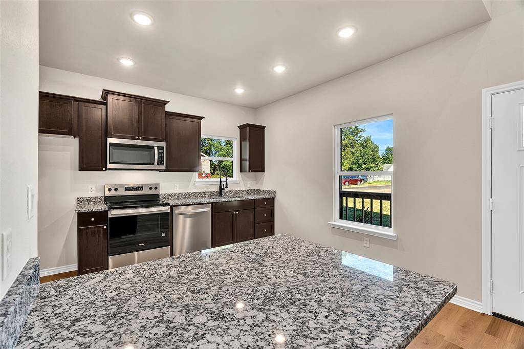 Longview, TX 75602,1701 SANDLIN ST