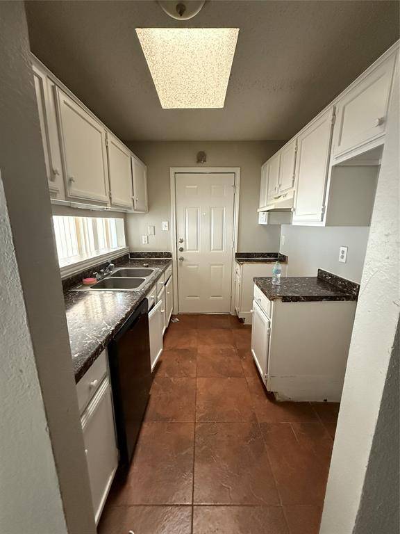 Dallas, TX 75227,2286 Nantucket Village Circle