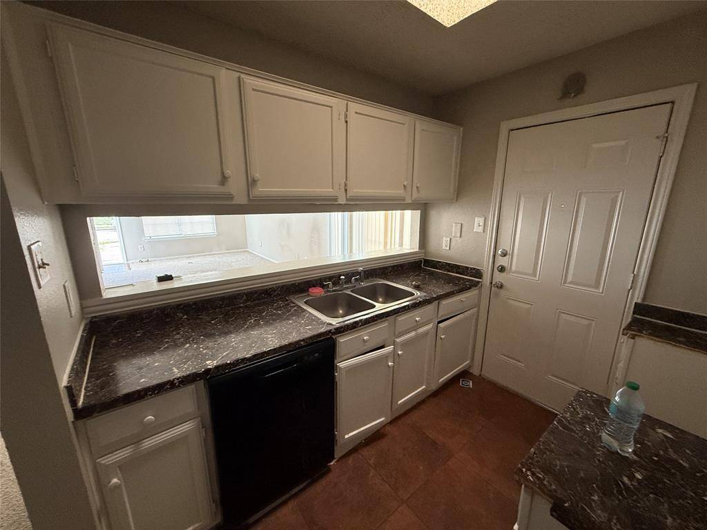 Dallas, TX 75227,2286 Nantucket Village Circle