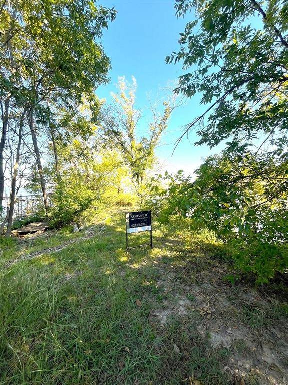 Quinlan, TX 75474,604 Broken Arrow