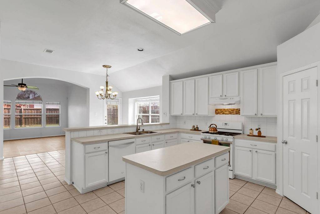 Allen, TX 75002,447 Trinity Drive