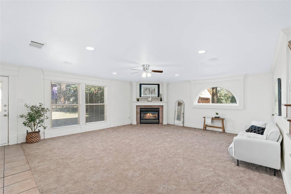 Fort Worth, TX 76109,3536 Suffolk Drive