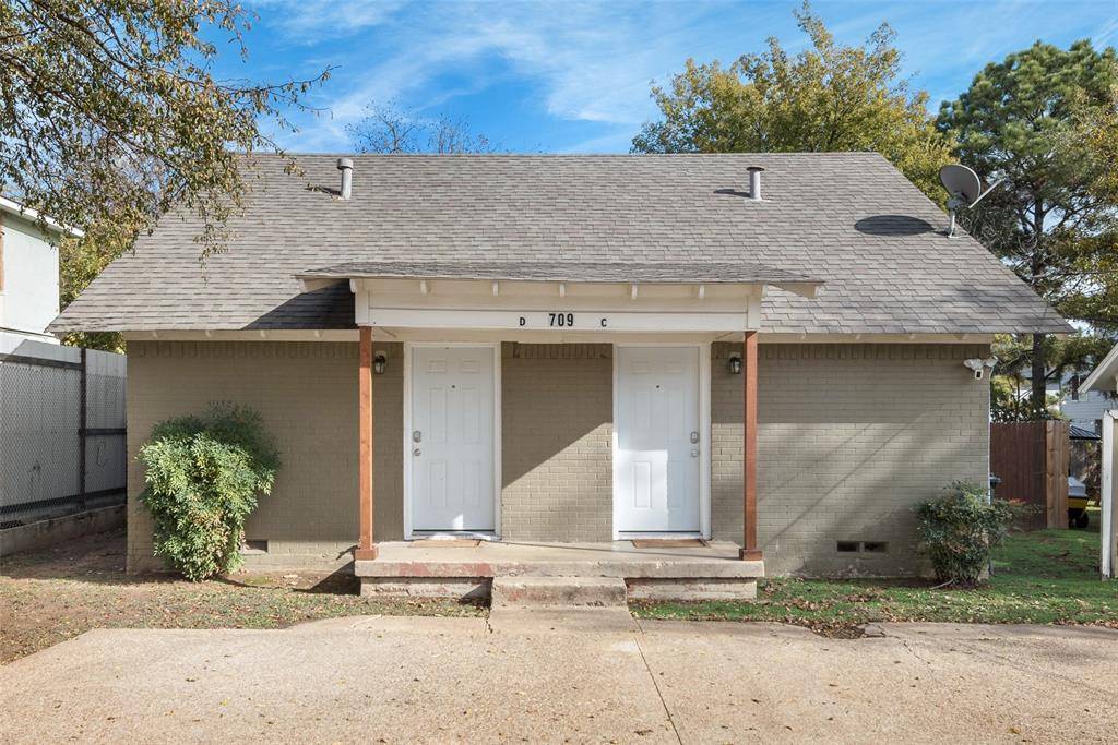 Arlington, TX 76011,709 N Pecan Street