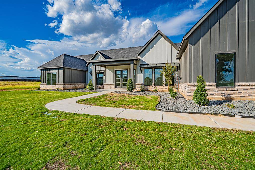 Granbury, TX 76048,554 Helena Drive