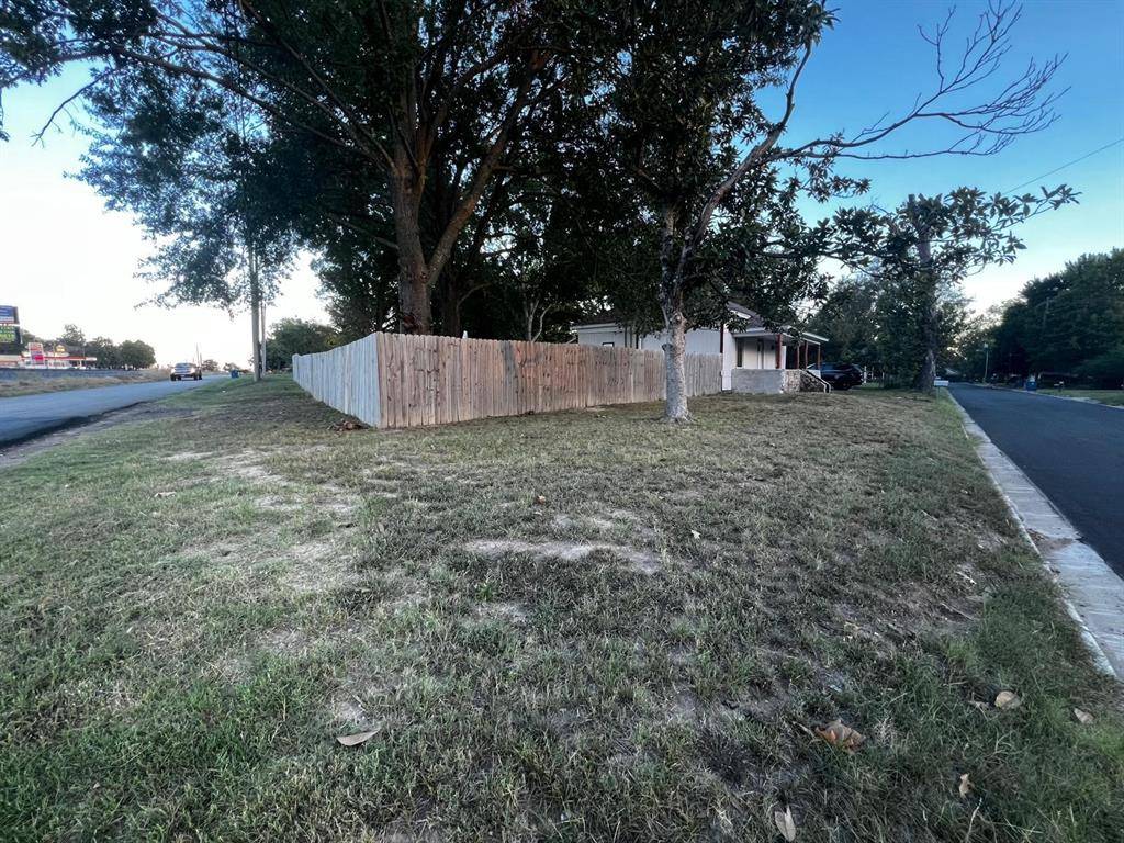 Winnsboro, TX 75494,201 S Post Oak Street