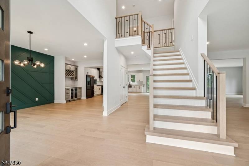 West Milford Twp., NJ 07480,11 Eagles Nest Ter