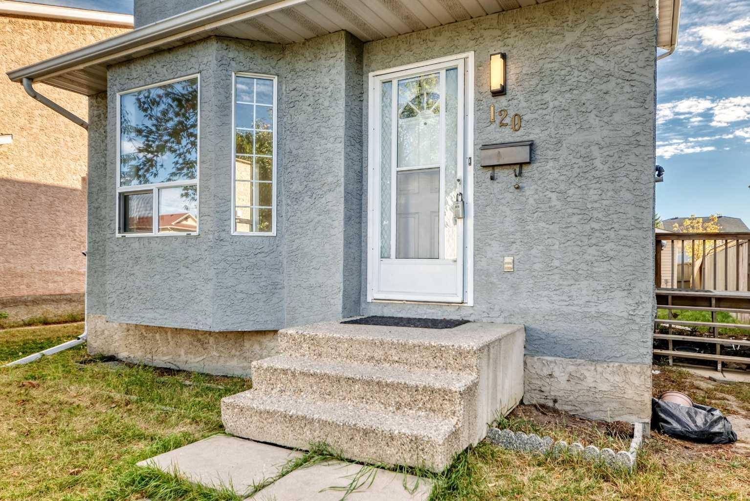 Calgary, AB T3J 2R8,120 Martinview Close NE