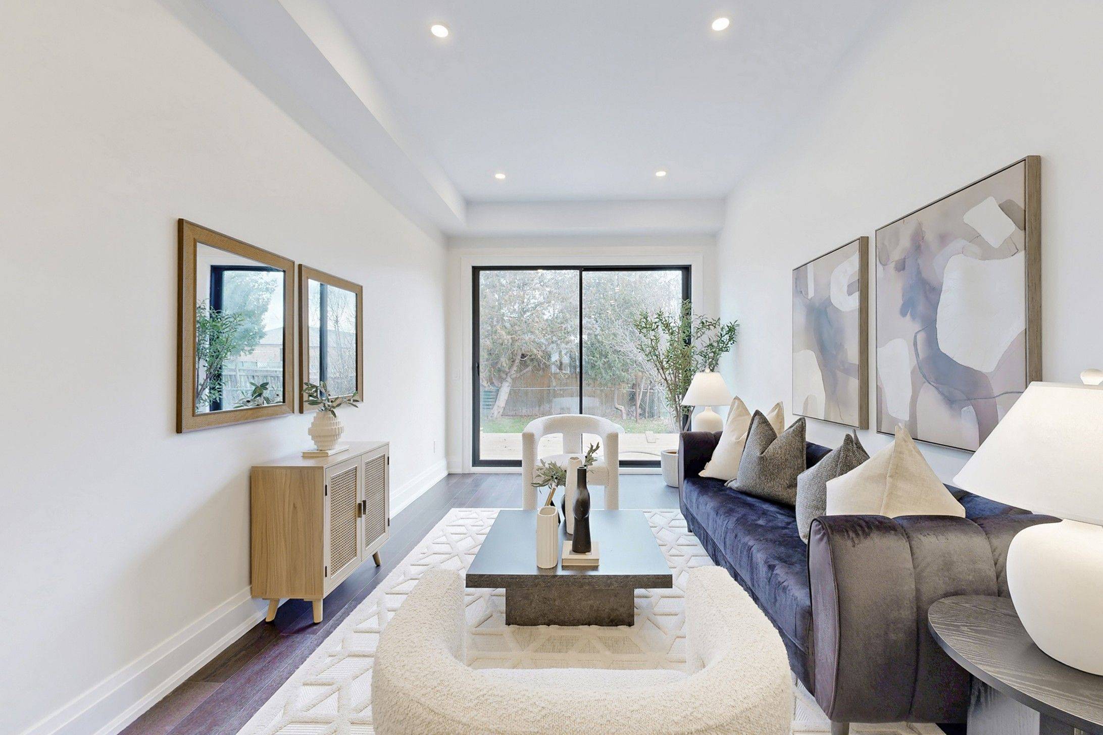 Toronto E04, ON M1R 1W9,122 Marble Arch CRES