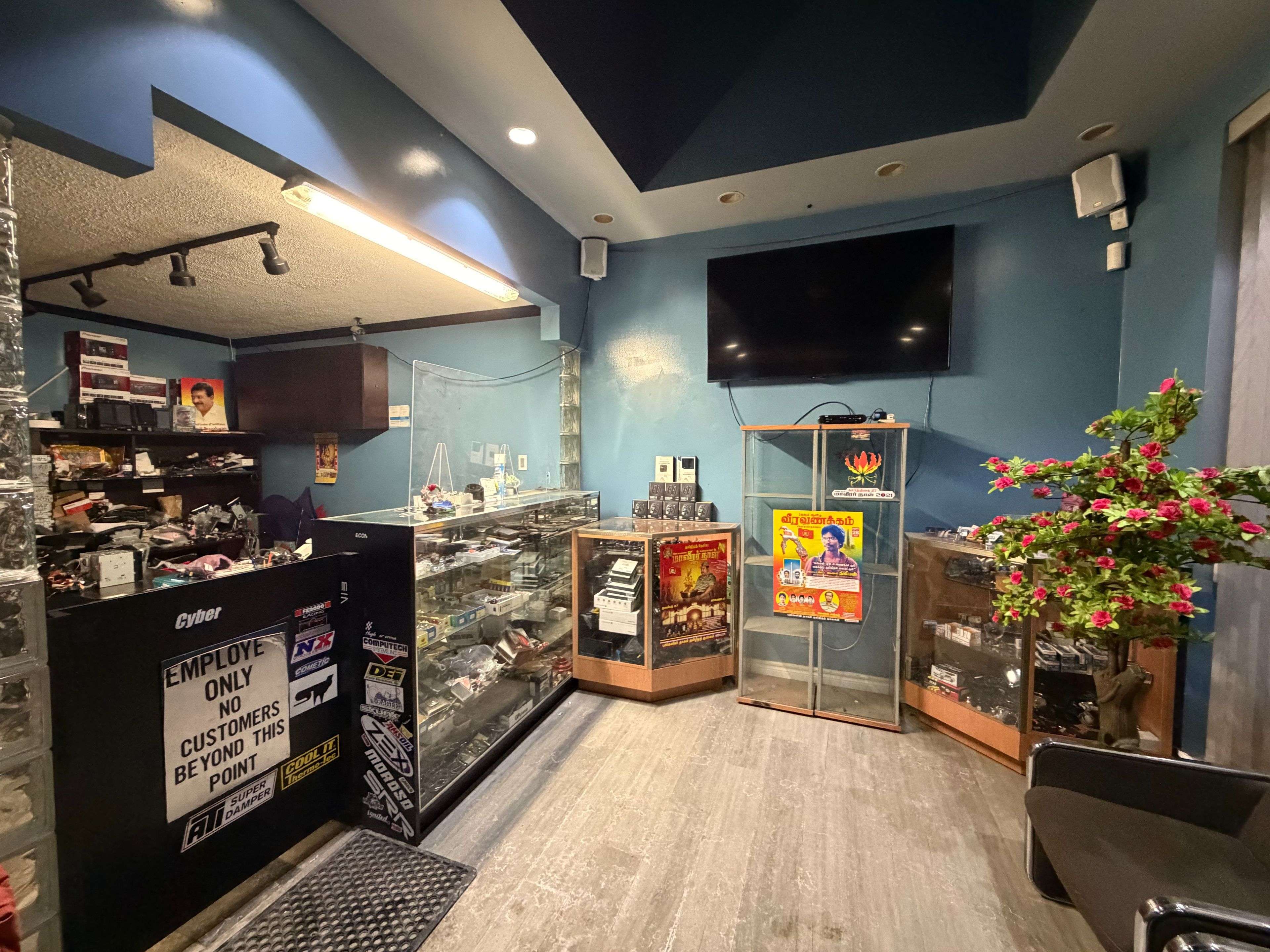 Toronto E07, ON M1S 5C6,2370 Midland AVE #B8