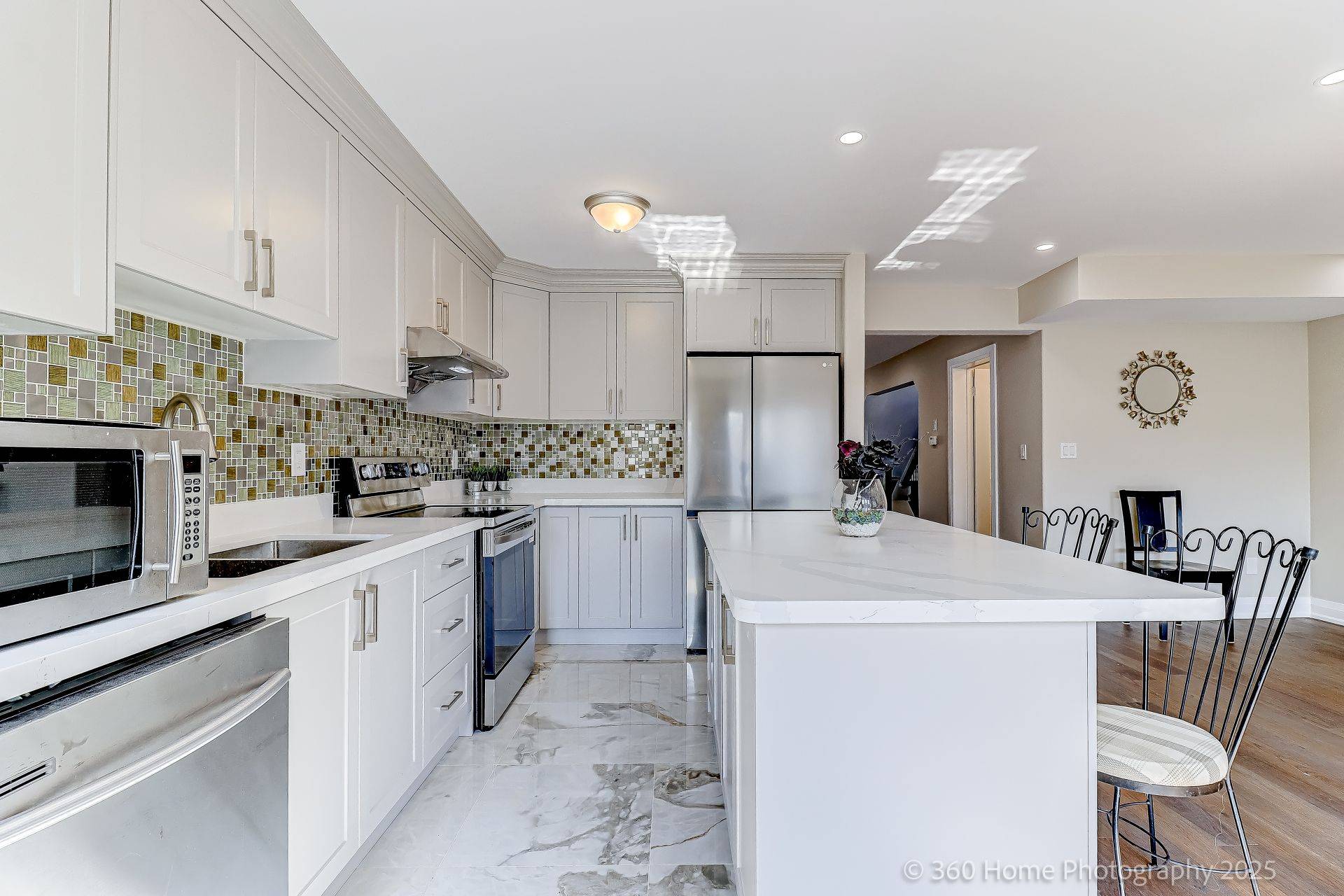 Toronto E04, ON M1K 4C6,688A Midland AVE