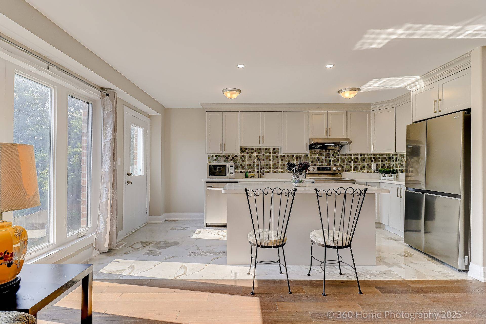 Toronto E04, ON M1K 4C6,688A Midland AVE