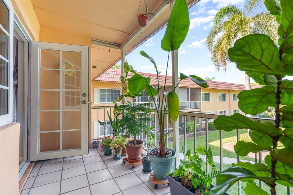 Wilton Manors, FL 33305,300 NE 19th Ct #201N