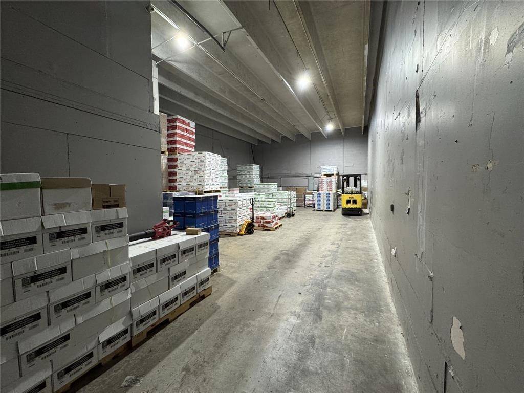 Hialeah, FL 33012,3901 W 18th Ave #901a