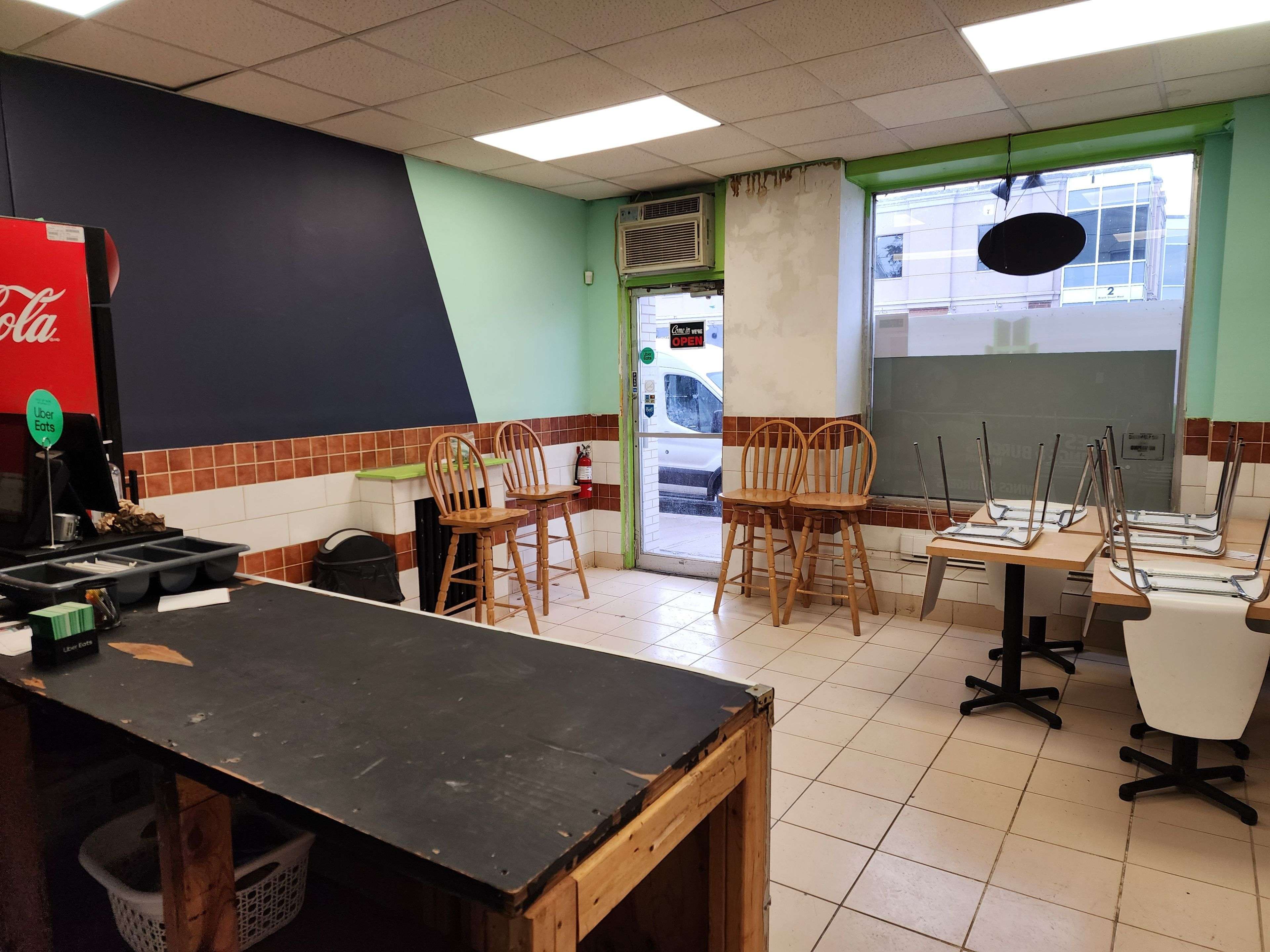 Uxbridge, ON L9P 1P2,7 Main ST S