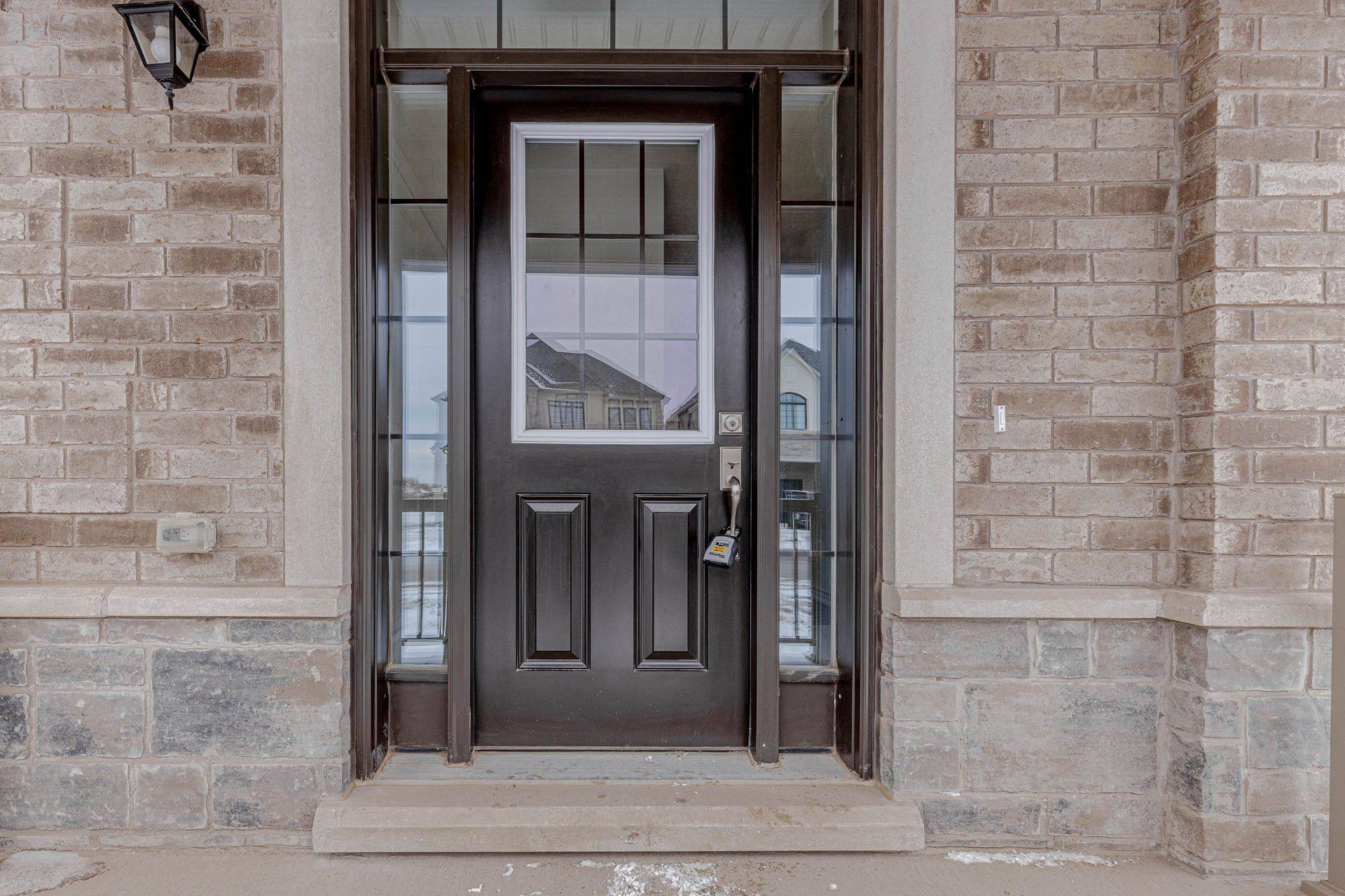 Milton, ON L9E 2E9,1480 Savoline BLVD