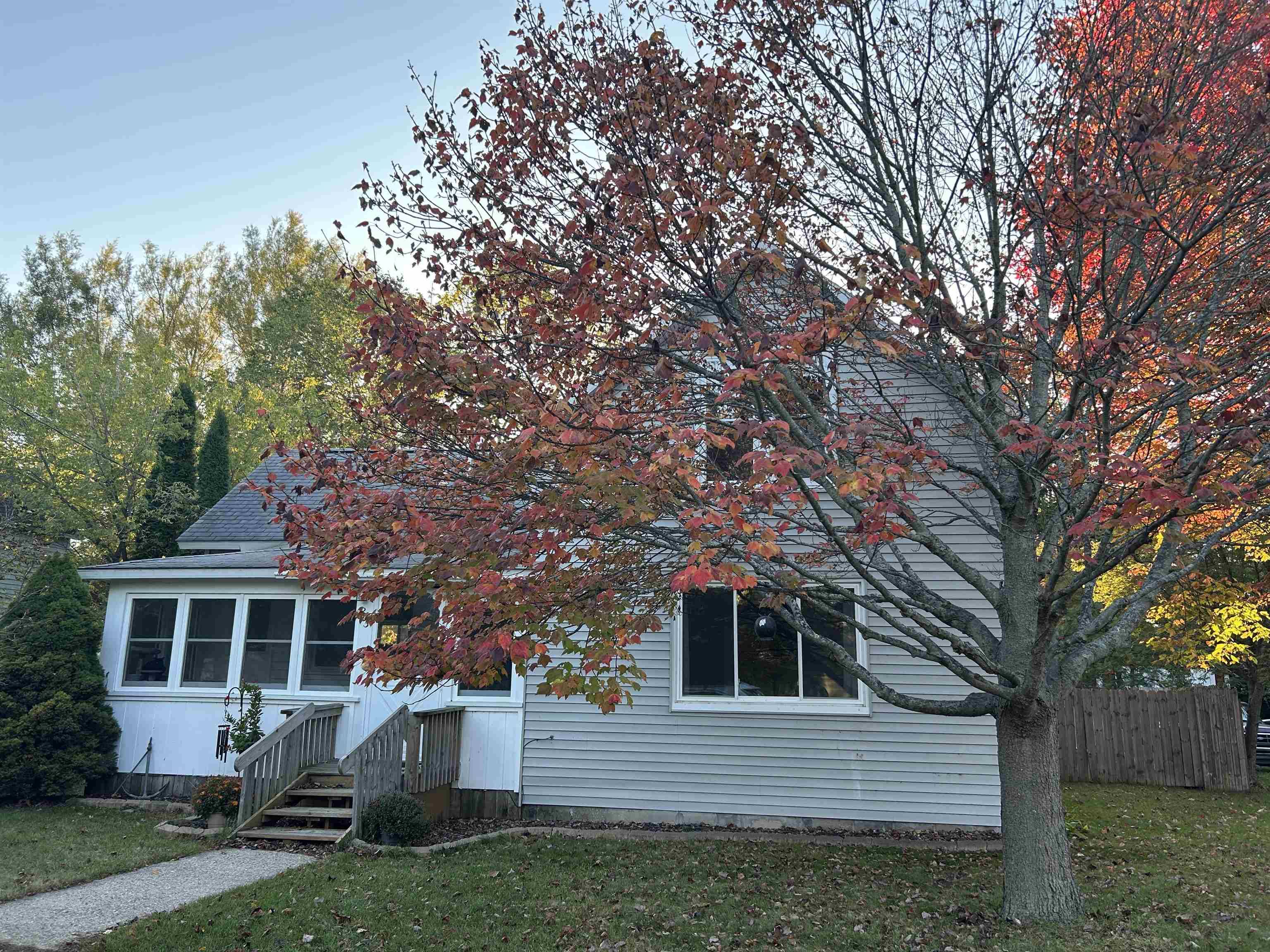 East Tawas, MI 48730,203 Adams