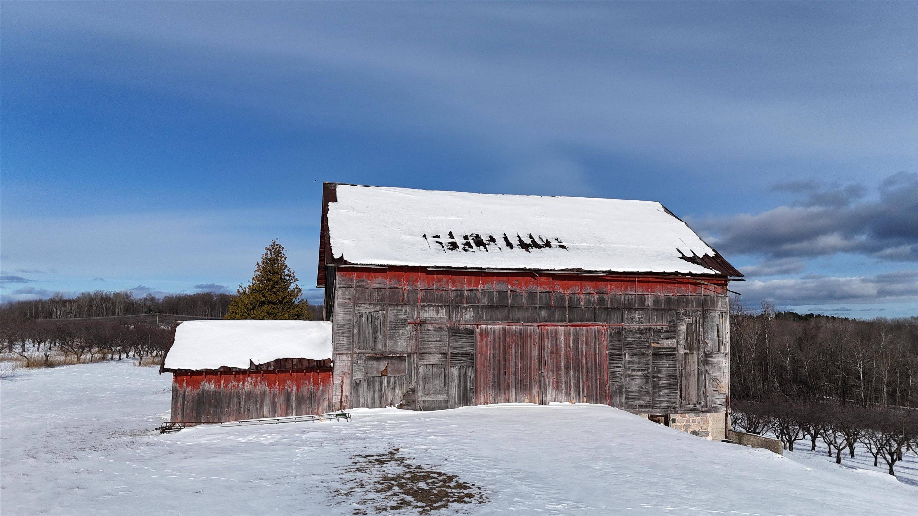 Northport, MI 49670,5221 N Overlook RD