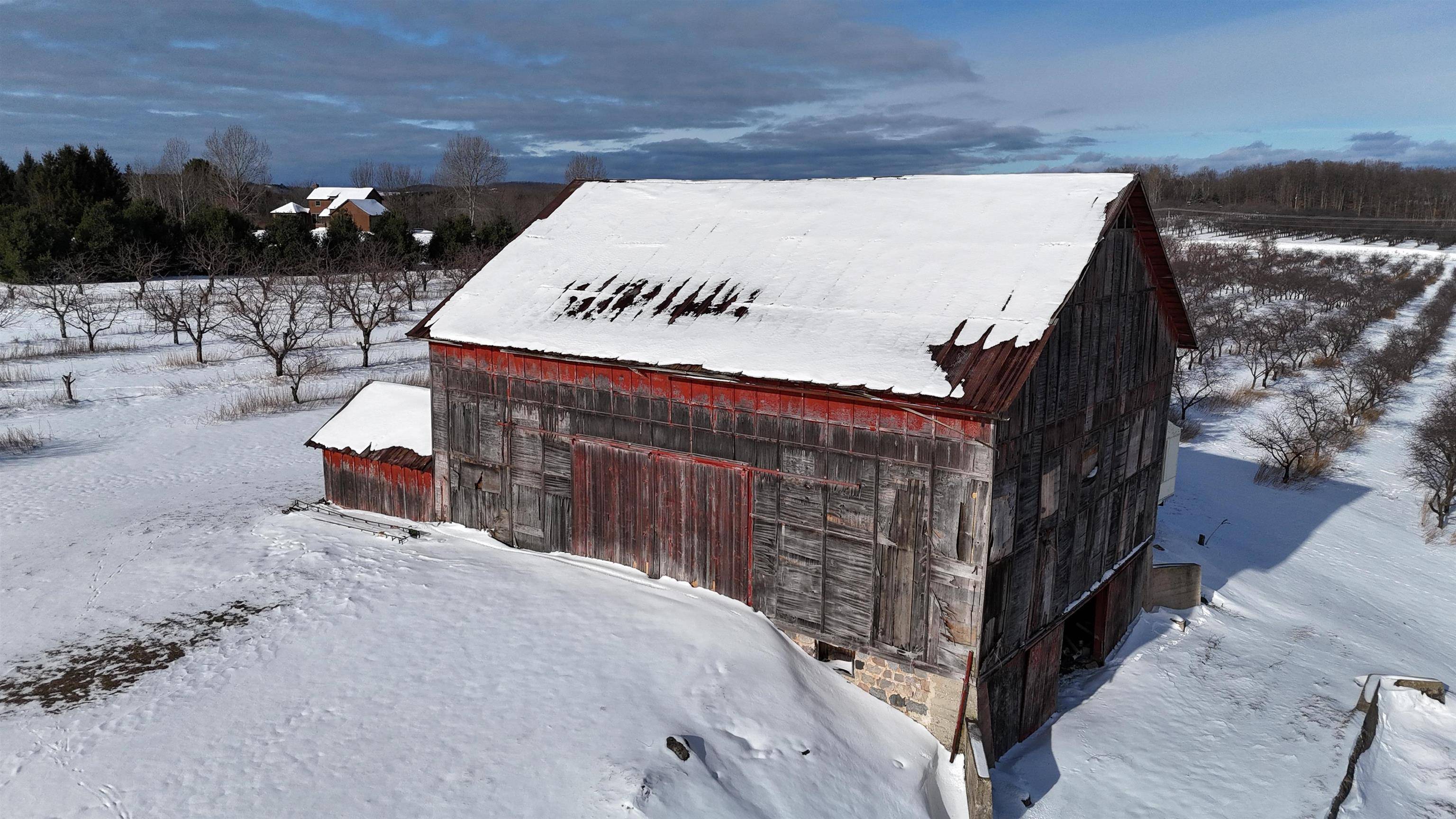 Northport, MI 49670,5221 N Overlook RD