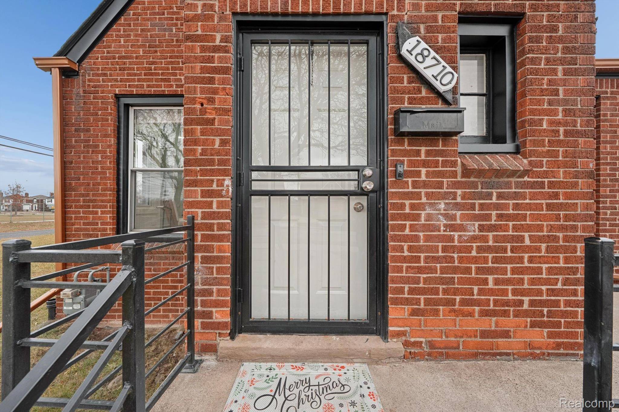 Detroit, MI 48221,18710 Ilene ST