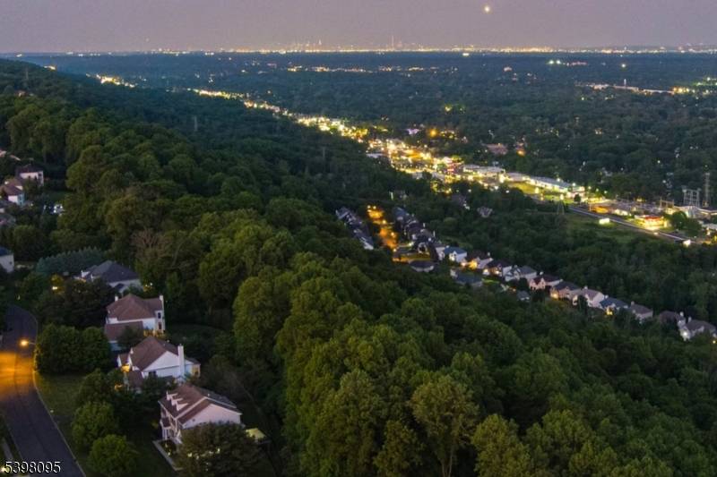 Green Brook Twp., NJ 08812,1 Juniper Pointe Trail