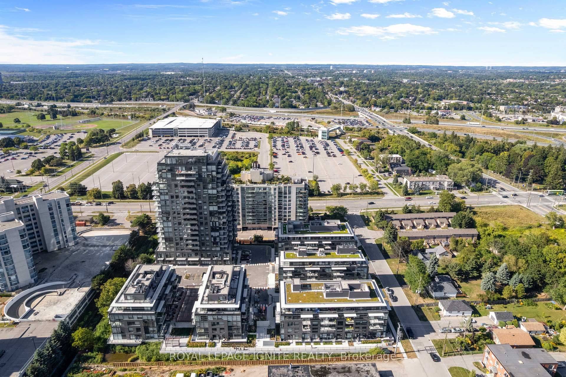 Whitby, ON L1N 0P2,1604 Charles ST #414