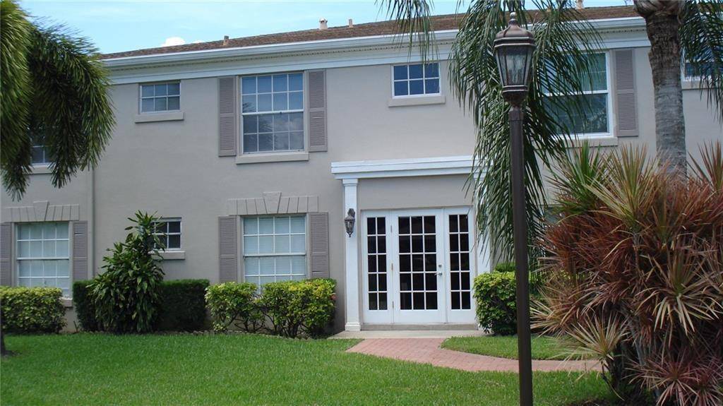Plantation, FL 33324,9000 Jacaranda Ln #207