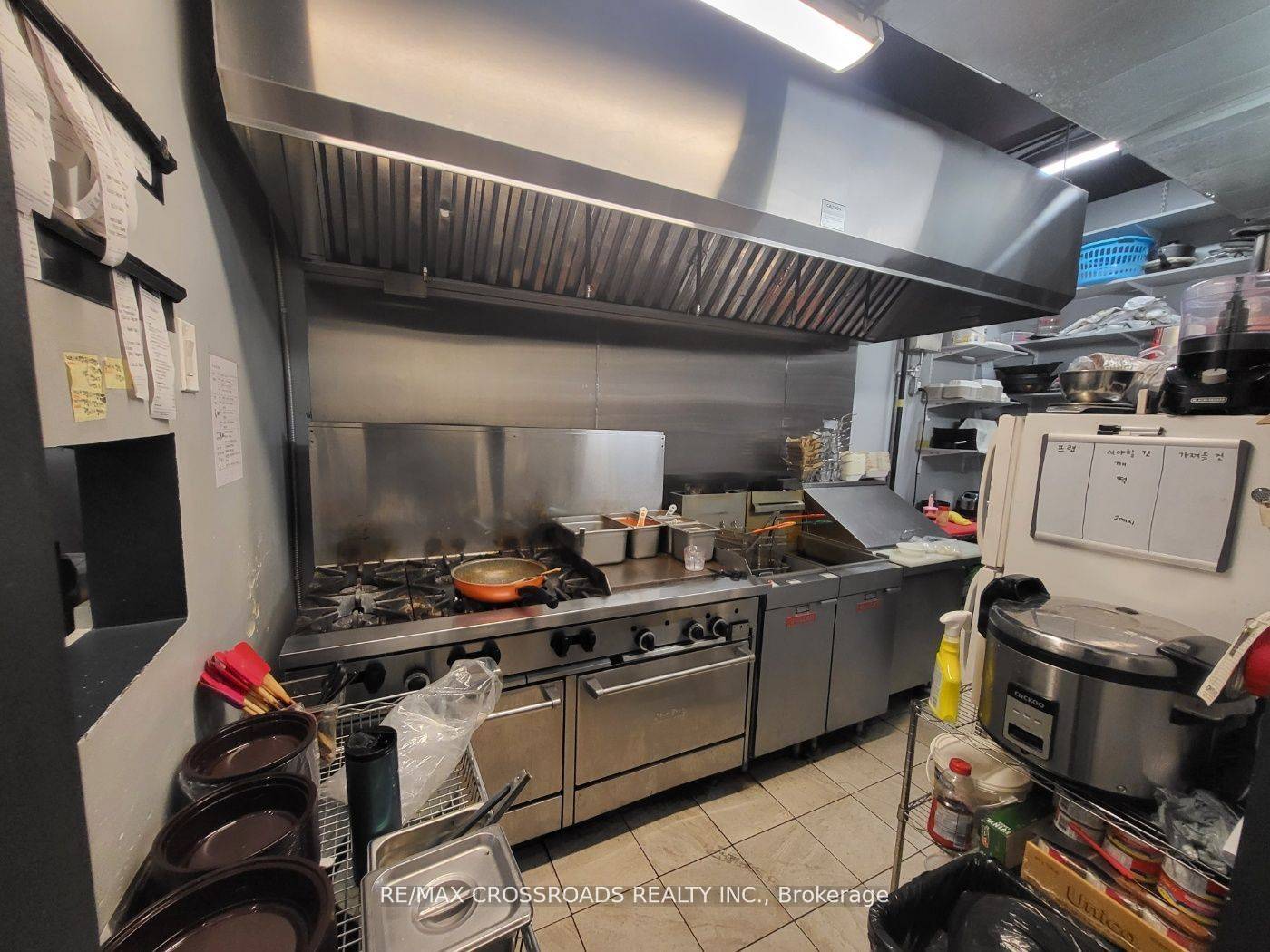 Markham, ON L3T 2A6,7051 YONGE ST