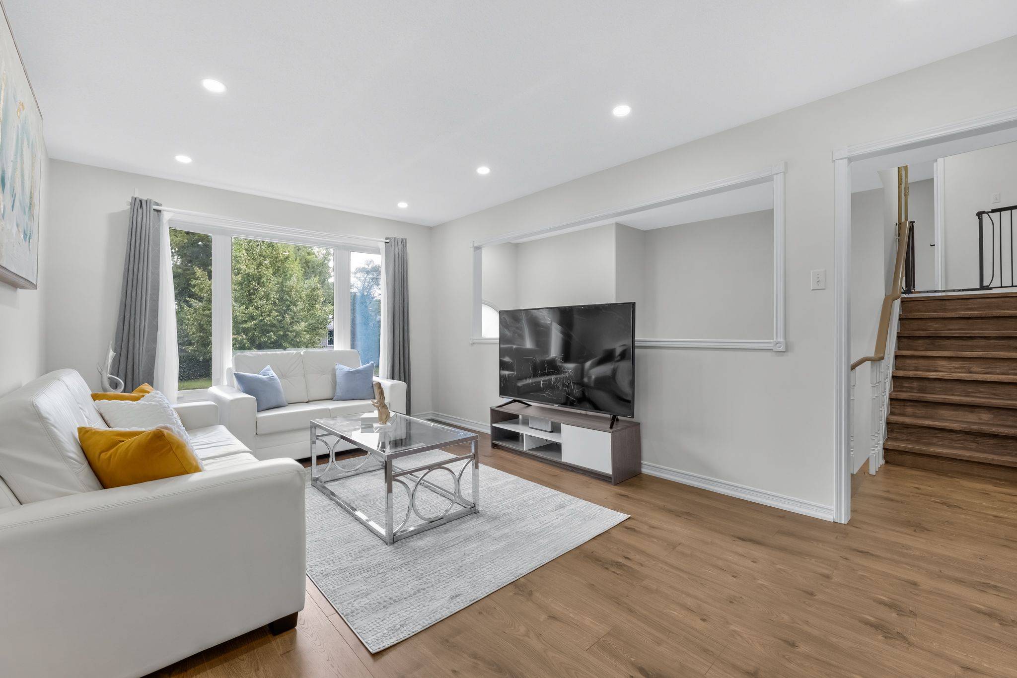 Georgina, ON L4P 3K7,43 Riverglen DR