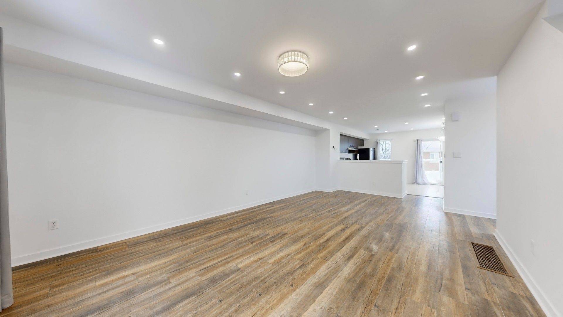 Barrie, ON L4N 0L6,91 Coughlin RD #24