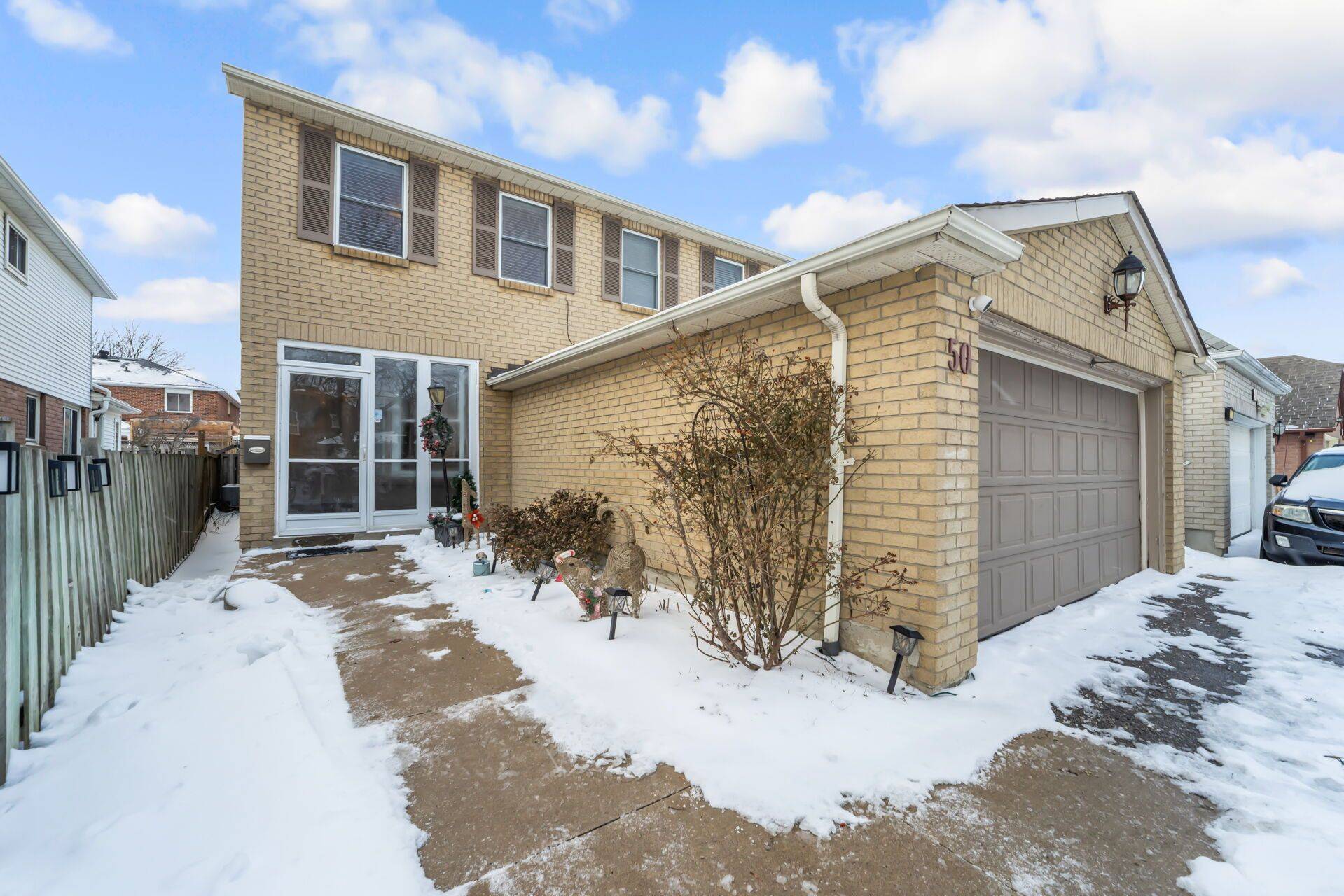 Brampton, ON L6S 3K4,50 Lacewood CRES